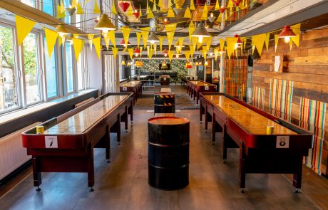 shuffleboard-bar-interior-petanque-bar-2